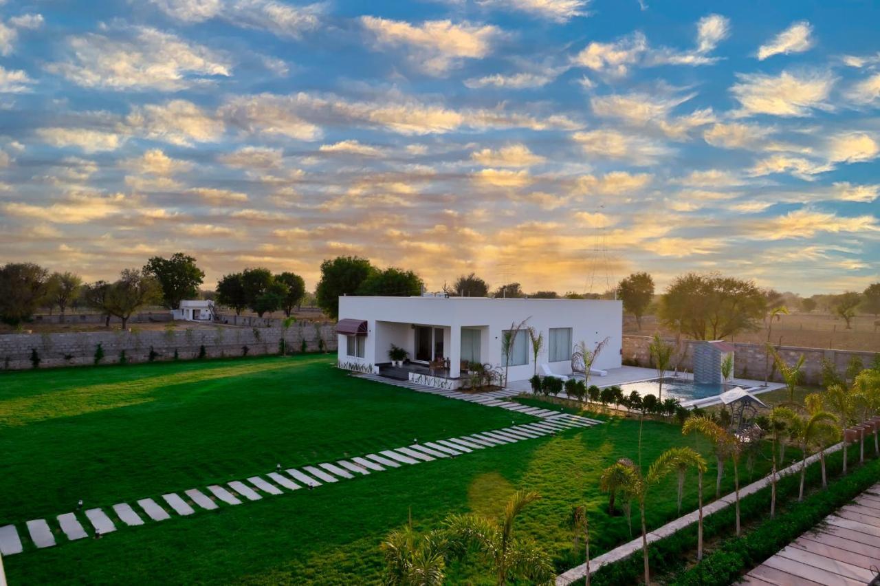 The Peace- A Luxury Private Pool Villa ジャイプール エクステリア 写真
